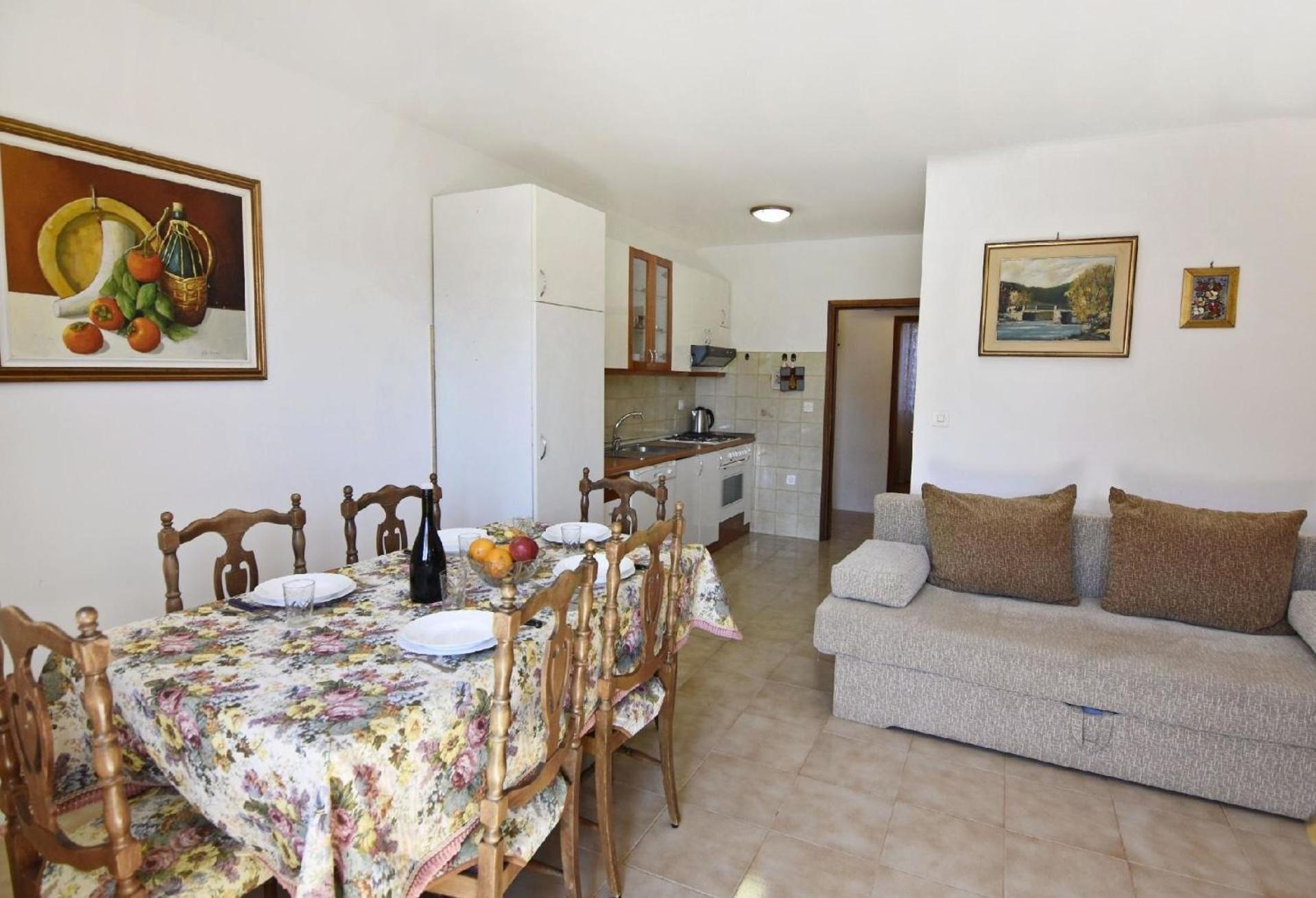 Apartment Mit Zwei Schlafzimmern In Strandnahe Bašanija Екстериор снимка